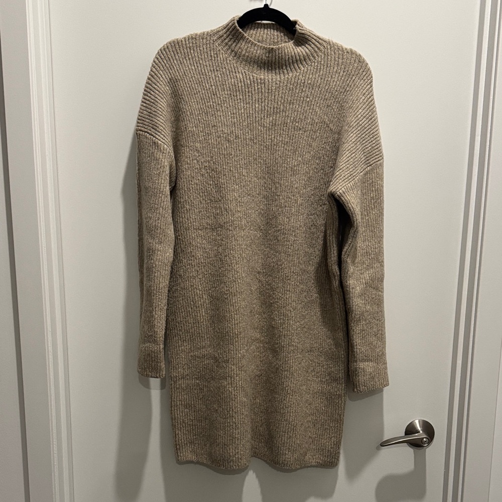 Abercrombie & Fitch Beige Knit Sweater Dress